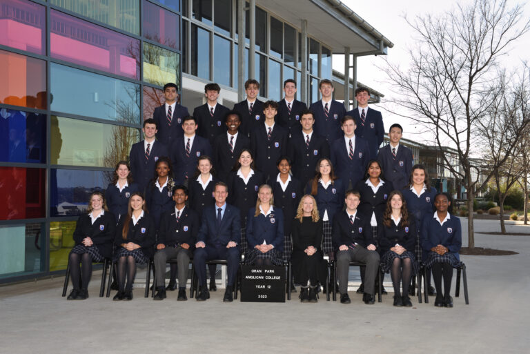 whole grade photo of year 12 2023